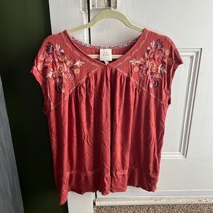 Knox Rose embroidered top